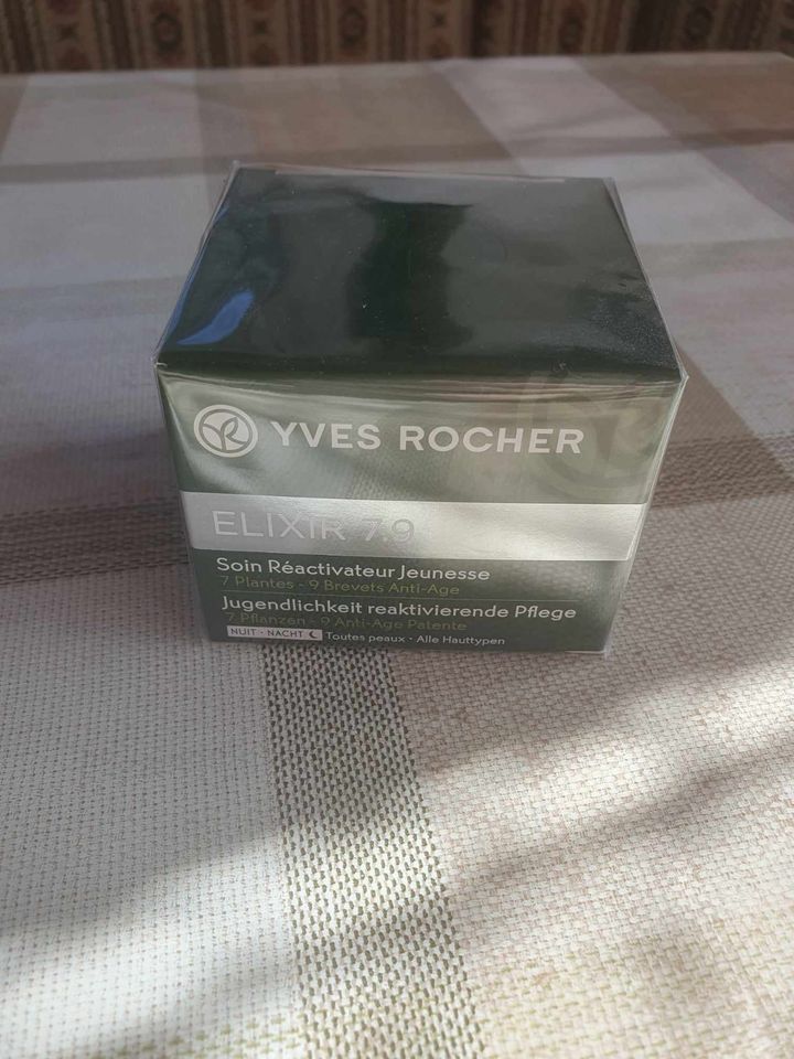 Yves Rocher Nachtcreme original verpackt in Villingendorf