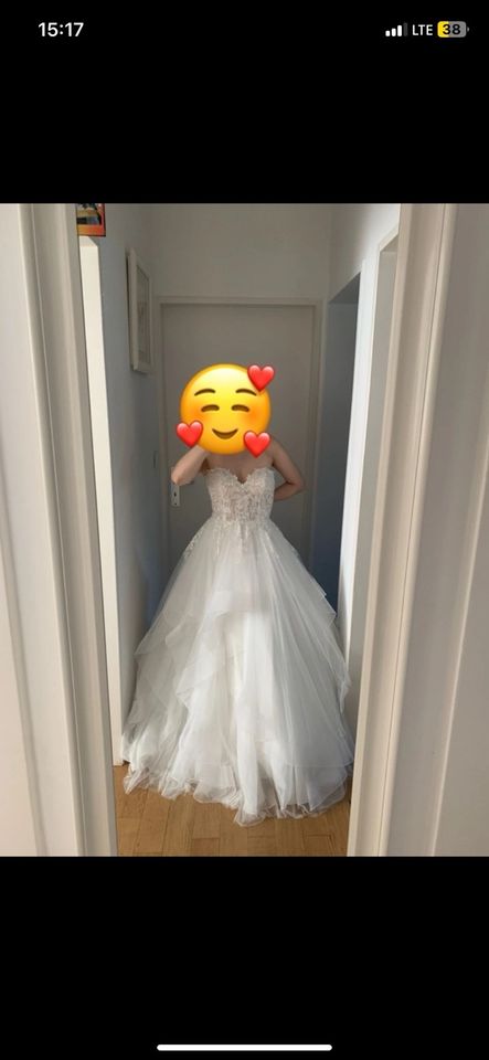 NEU  Brautkleid in Nürnberg (Mittelfr)