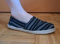 Toms 40 Alpargatas Slip On Schuhe Stoff schwarz weiß Berlin - Mitte Vorschau
