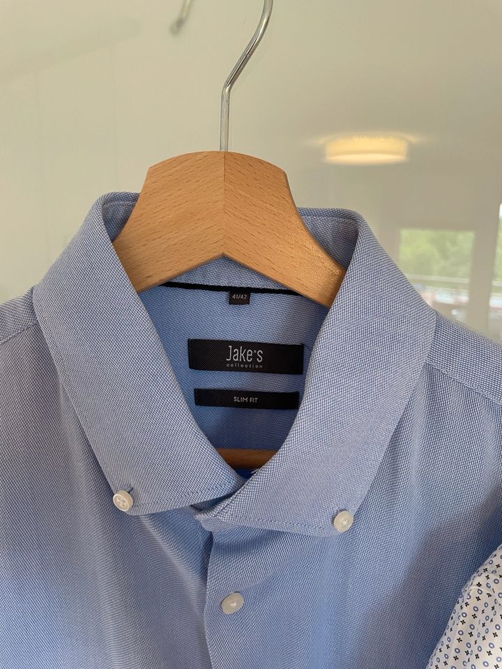 1 Hemd blau Jake‘s Größe 41/42 Slim Fit in München