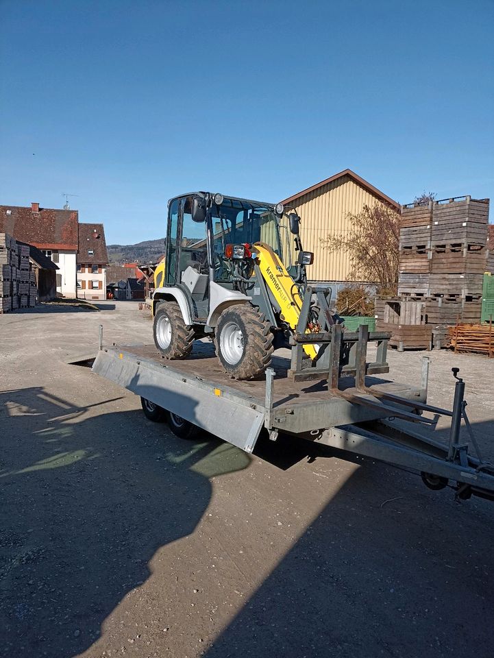 Transport Transportarbeiten Schlepper Tieflader Kipper in Markdorf