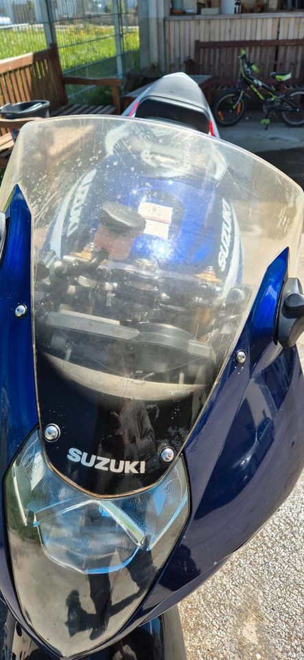 Suzuki GSX-R 1000 K4 in Oberstadion