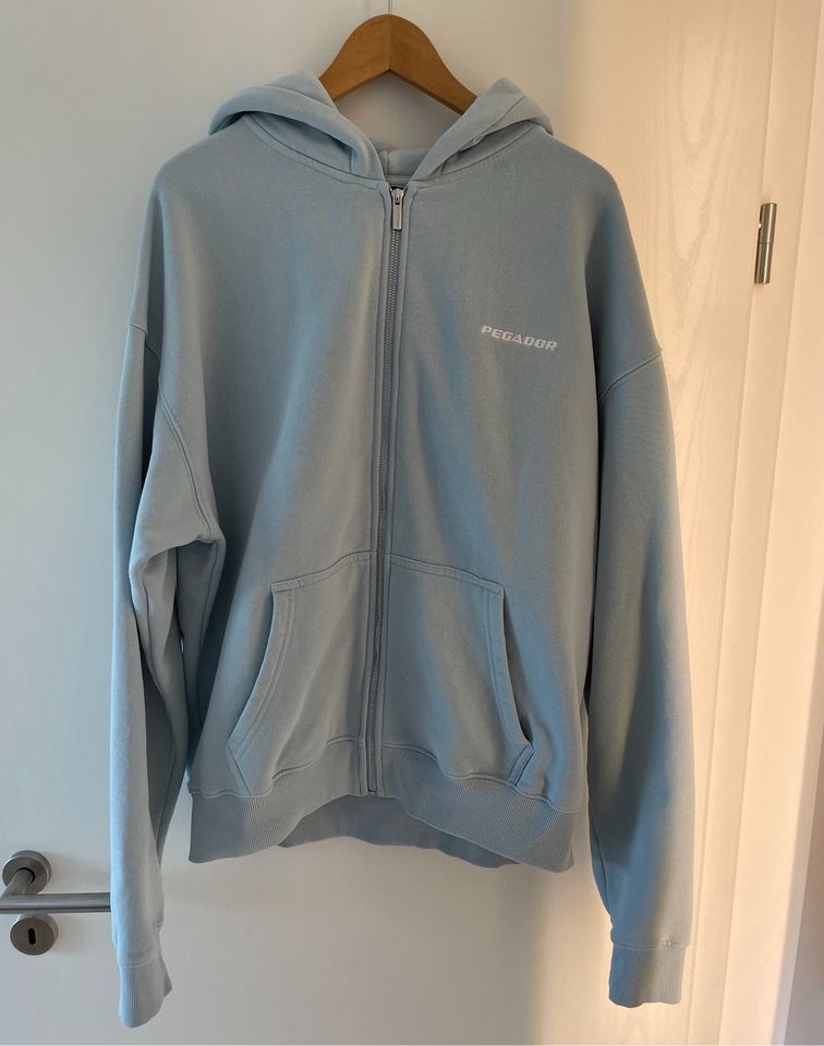 Pegador Logo zip Hoodie heavy oversized Gr. M, Himmelblau in Netphen