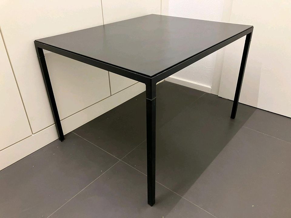 Sofatisch,  Beistelltisch Ikea wechselbar Tischplatte in Oberursel (Taunus)