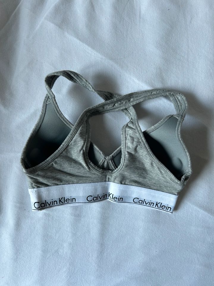 Calvin Klein Bustier Grau XS in Wiesbaden