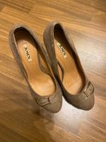 High Heels Grösse 38 Niedersachsen - Delmenhorst Vorschau