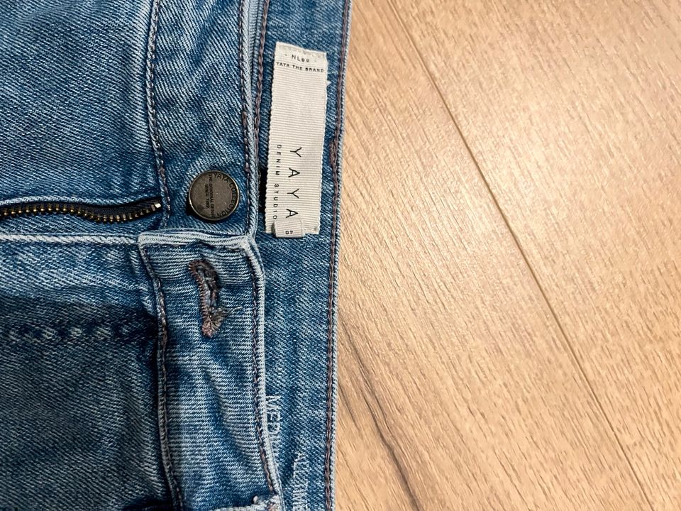 Jeans von Yaya in Ottersheim