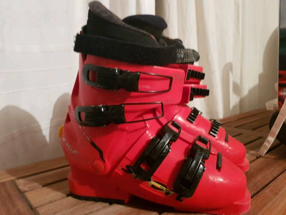 Gr 24: Salomon Ski Schuhe rot für Gr 36-37 ca. in Kirchheim bei München