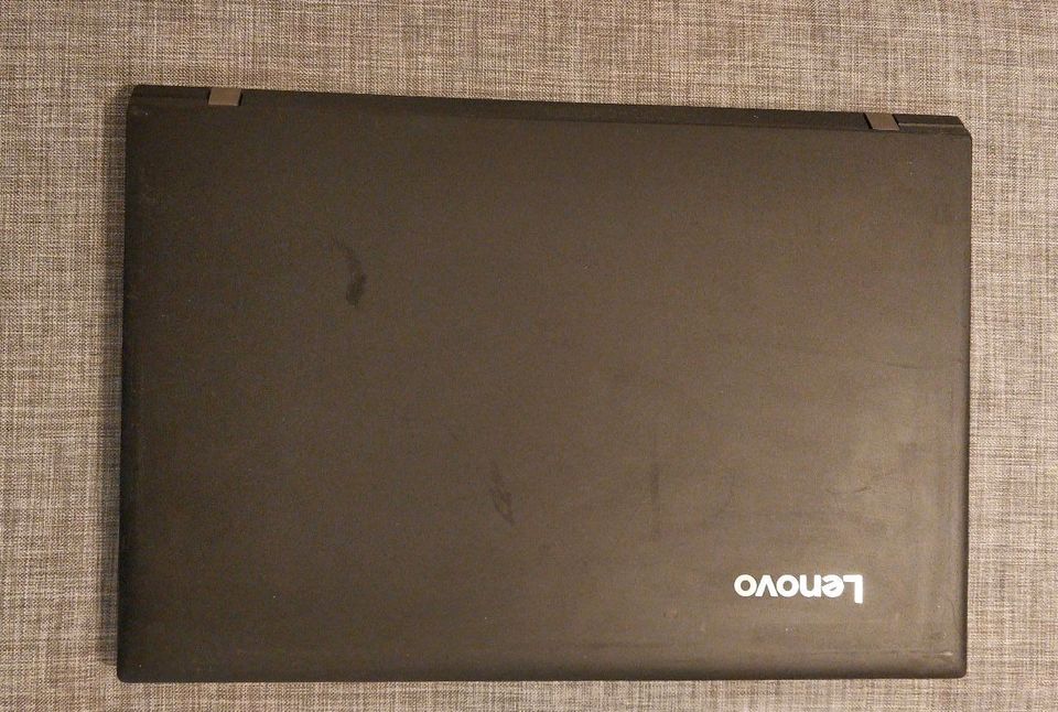 Lenovo V510 15,6" Intel Core i5 8GB RAM 256GB SSD Win 10 Pro in Augsburg