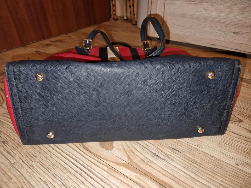 Handtasche Tommy Hilfiger in Duisburg