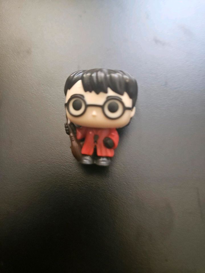 Harry Potter Kinder Joy Figuren zu tauschen in Niederkassel