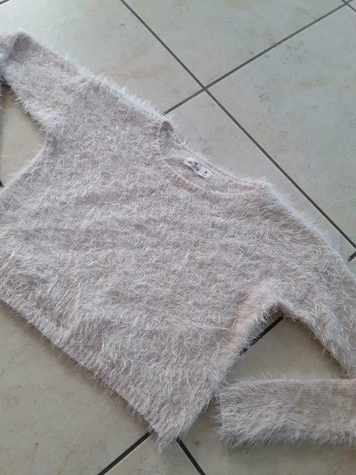 HOLLISTER PULLI FLAUSCHIG WEICH ROSE GR.M in Uedem