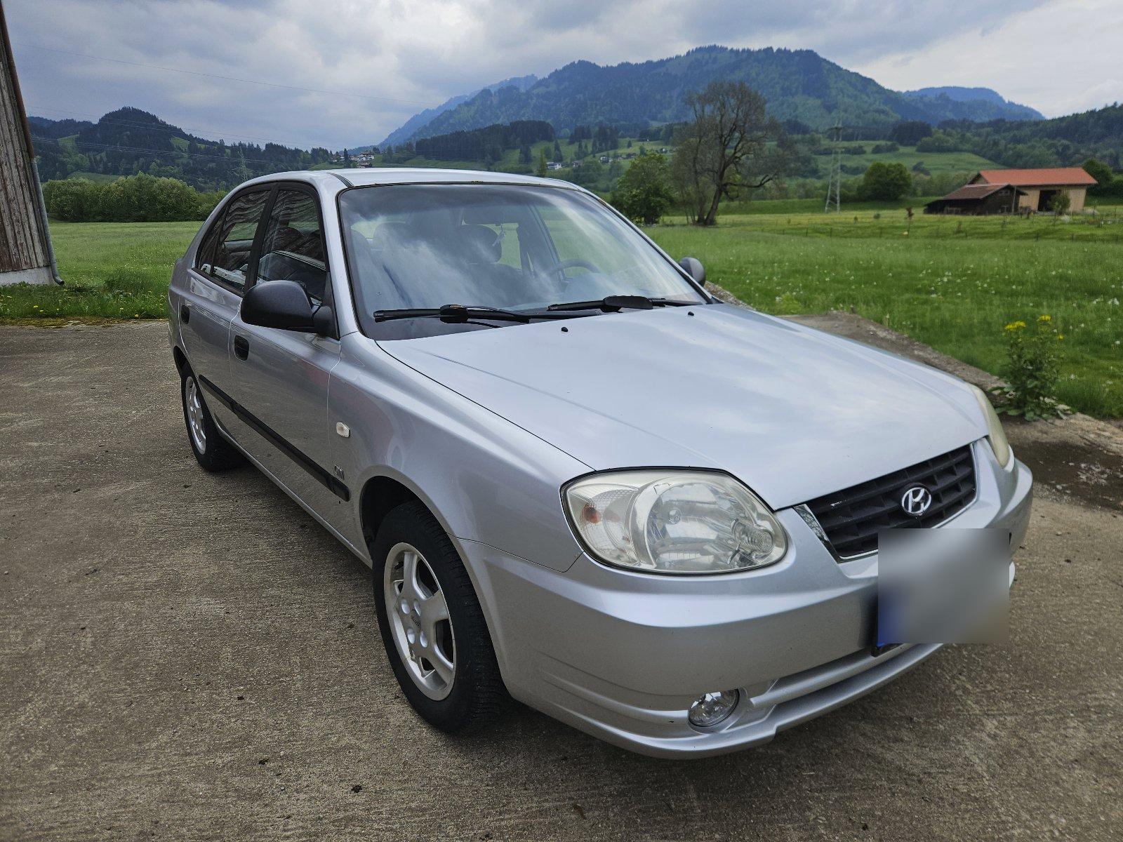 Abbildung des Autos Hyundai Accent LC, 2. Ge…