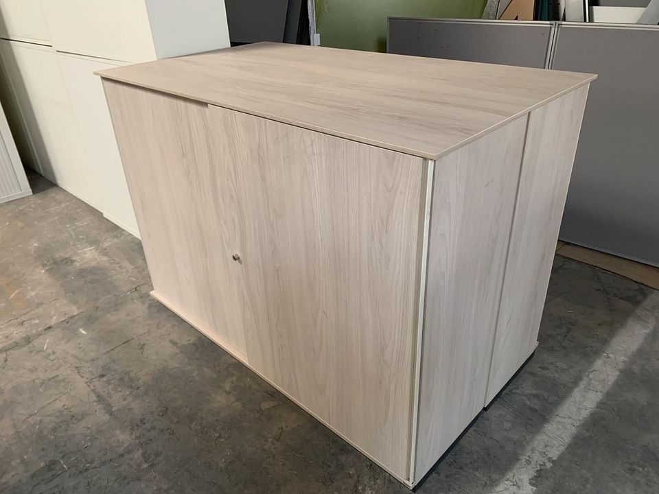 Sideboard Raumteiler Bene, 160 cm, 2x auf Lager in Frankfurt am Main -  Ostend | Büromöbel gebraucht kaufen | eBay Kleinanzeigen ist jetzt  Kleinanzeigen