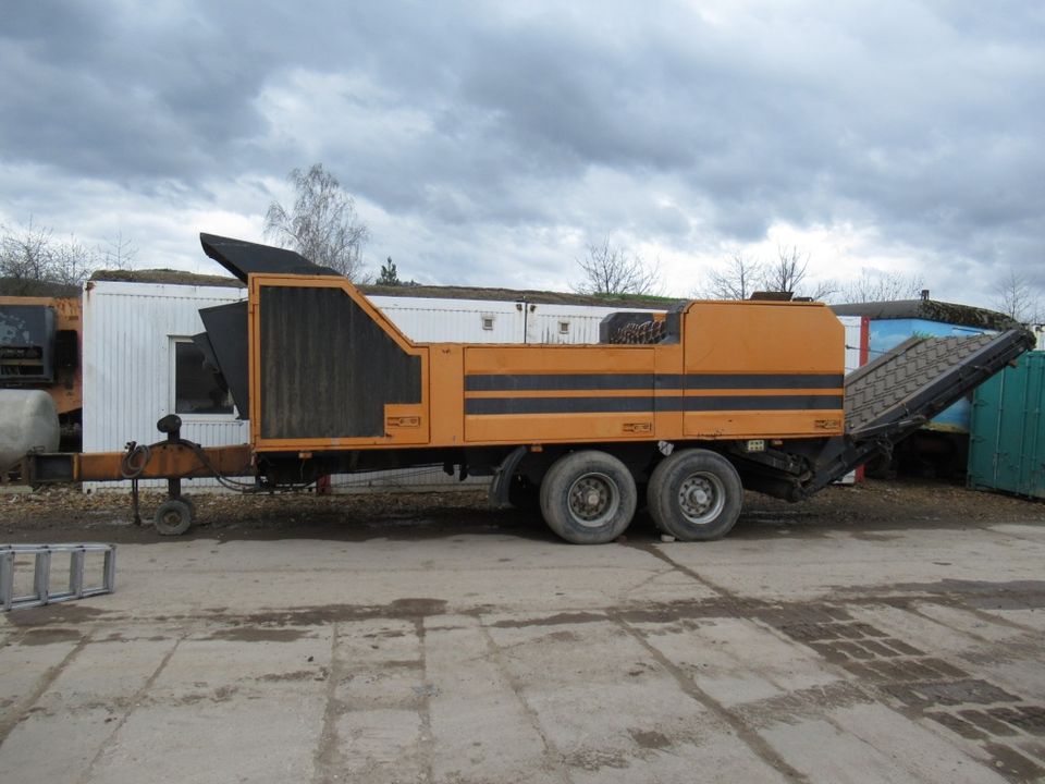 2 Stück mobile Holzshredder Doppstadt AK 420 in Wurzen