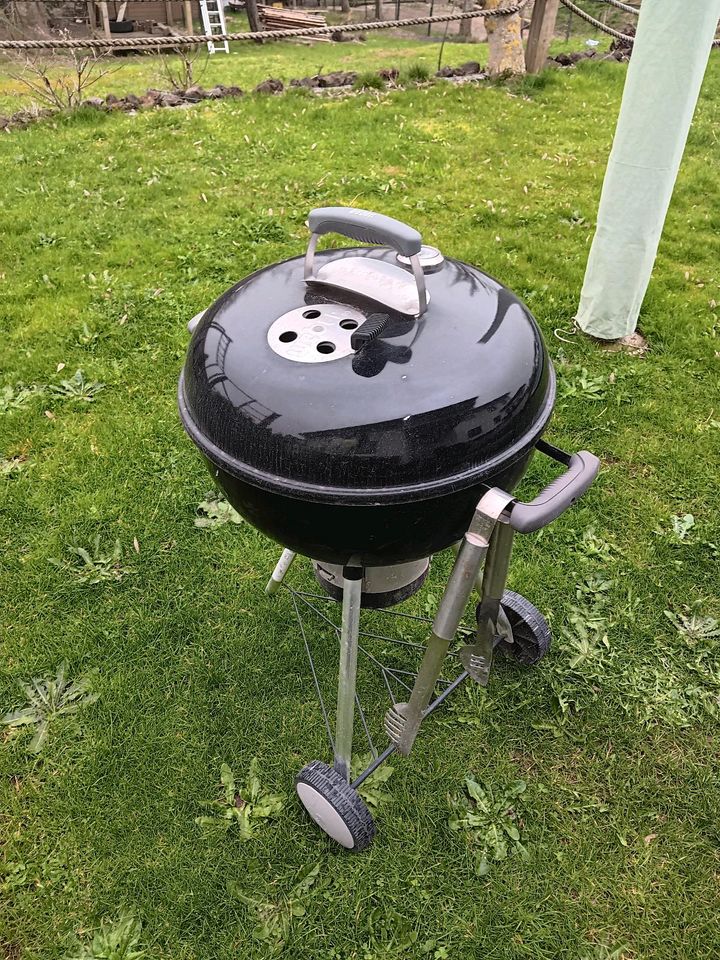 Weber one touch Kugelgrill Holzkohlegrill 47 in Friedewald