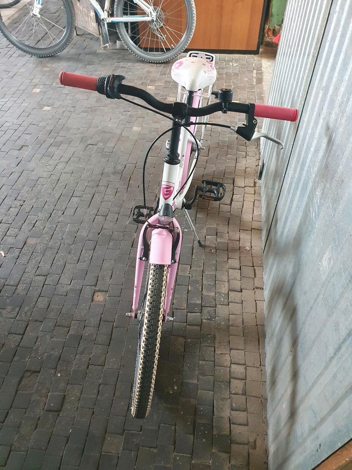 Galant Blossom Kinderrad (24", Rh: 35 cm) in Leipzig