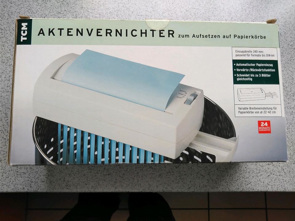 TCM Aktenvernichter/Papierschredder zum Aufsetzen auf Papierkörbe in Paderborn