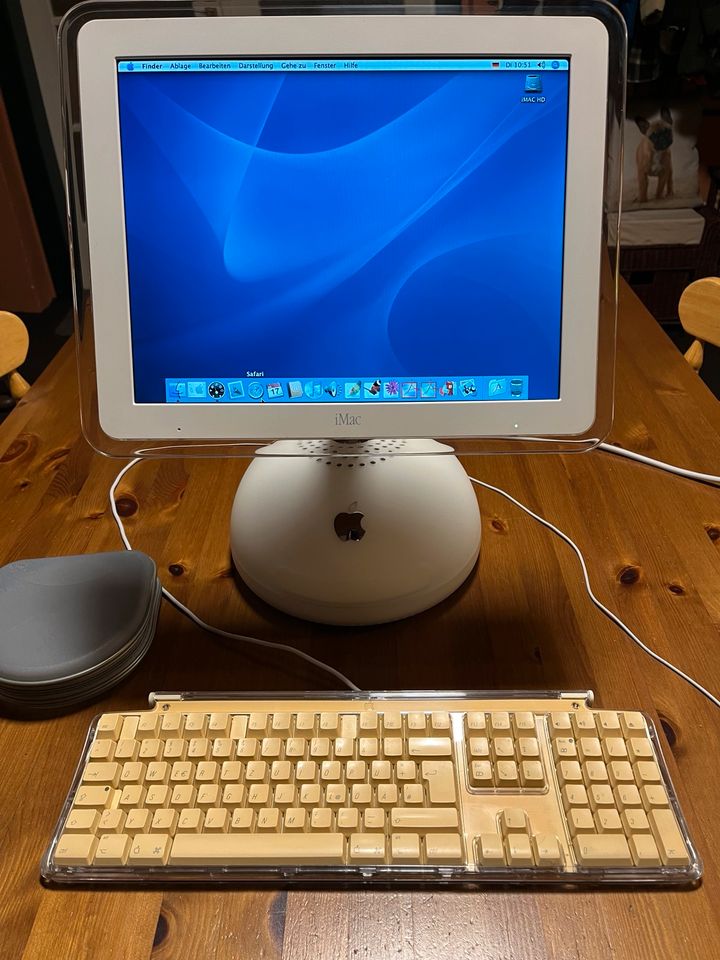 Apple iMac G4 PowerMac4, Design Klassiker, 800 MHz, funktioniert in Bielefeld