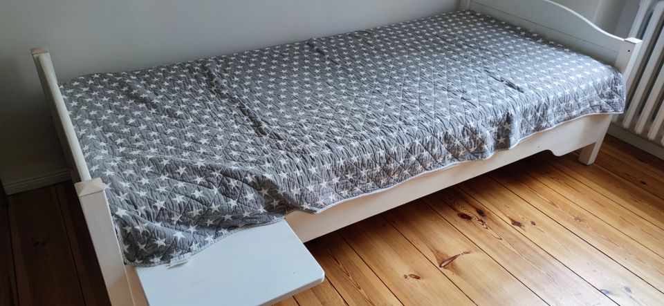 Bett 90er breit für eine Person Paidi in Berlin