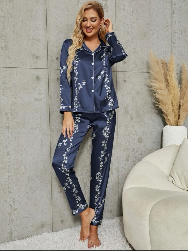 Damen Pyjama Set/ Mädchen Schlafanzug zweiteilig Neu Gr, XL in Lüdenscheid