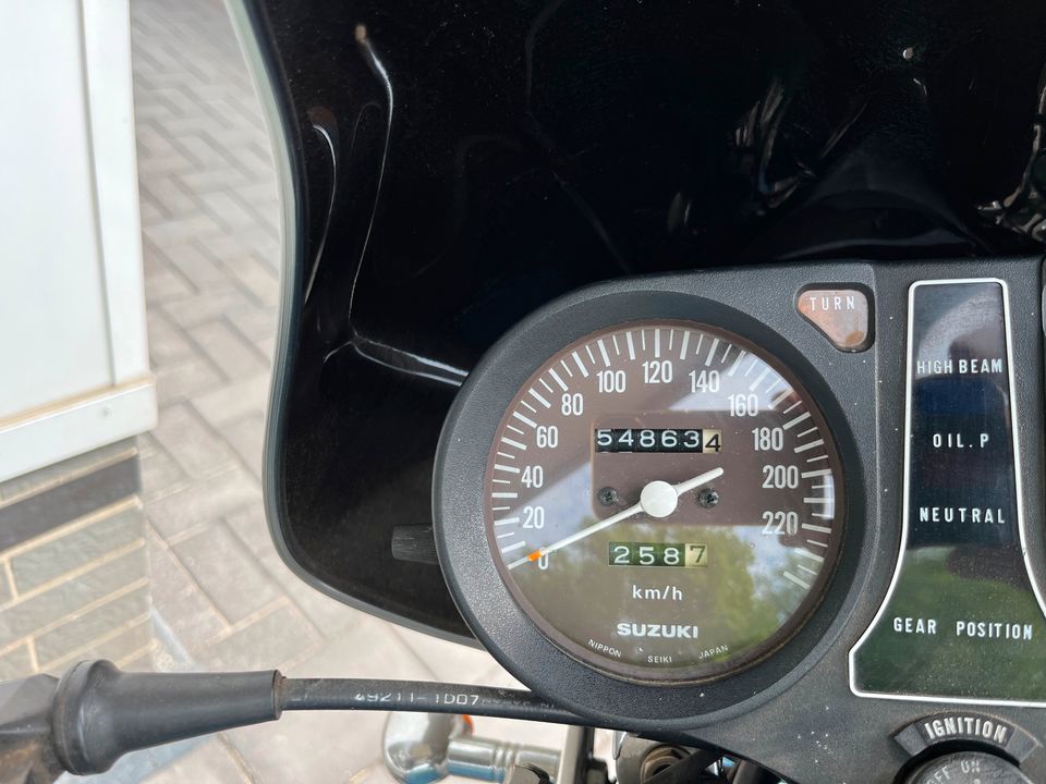 Suzuki GS1000G in Hille