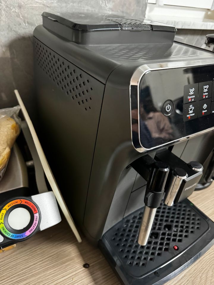 Nur Heute! Kaffeevollautomat Kaffeemaschine Philips top Zustand in Menden