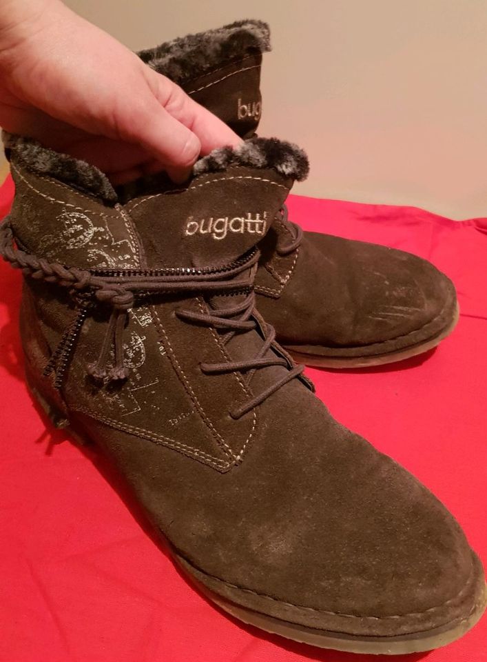 Bugatti Damen Schuhe Boots Winterstiefel 41 graubraun in Braunschweig