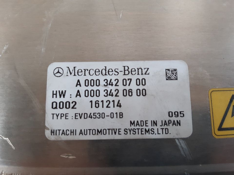 Mercedes W166 W222 W253 W205 Hybrid Spannungswandler A0003420700 in Köln