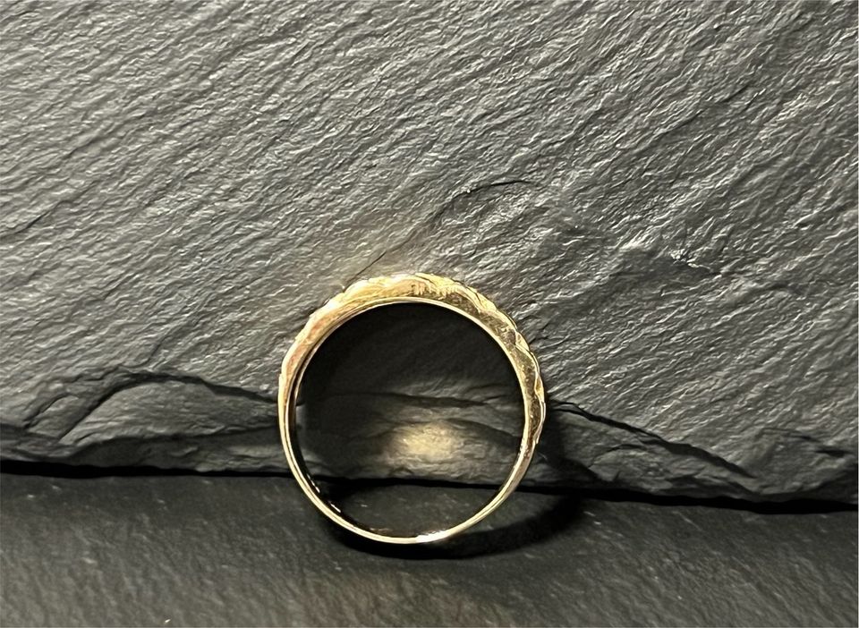 Ring 333 (8ct.) Gelbgold mit Diamantbesatz Goldschmuck T908 in Berlin