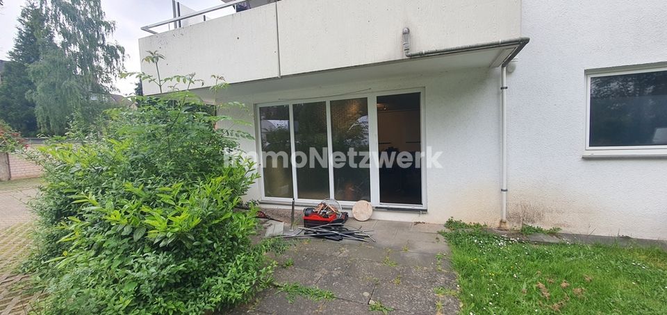 ***renovierungsbedürftige Singlewohnung mit Terrasse Baujahr 1986 zum TOPPREIS*** in Düren