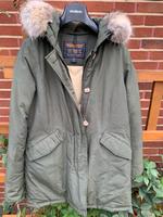 Wunderschöner Woolrich-Parka in dunkelgrün Altona - Hamburg Altona-Altstadt Vorschau
