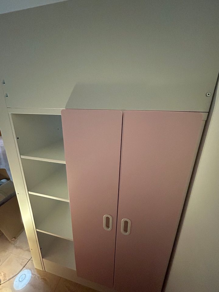 Ikea Hochbett Kinder + Matratze und Lattenrost weiß+rosa in Wiesbaden