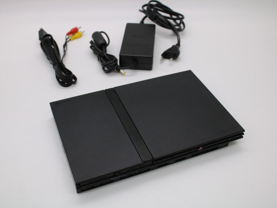 PS2 slim schwarz Playstation 2 Sony vom Händler Gewährleistung in Gebhardshain