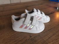 Adidas Turnschuhe gr. 22 Berlin - Marzahn Vorschau