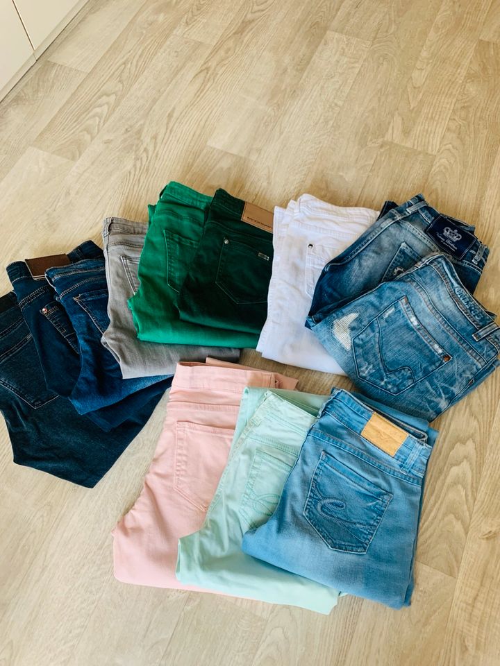 Paket Marken Jeans /Sommerhosen in Schlettau
