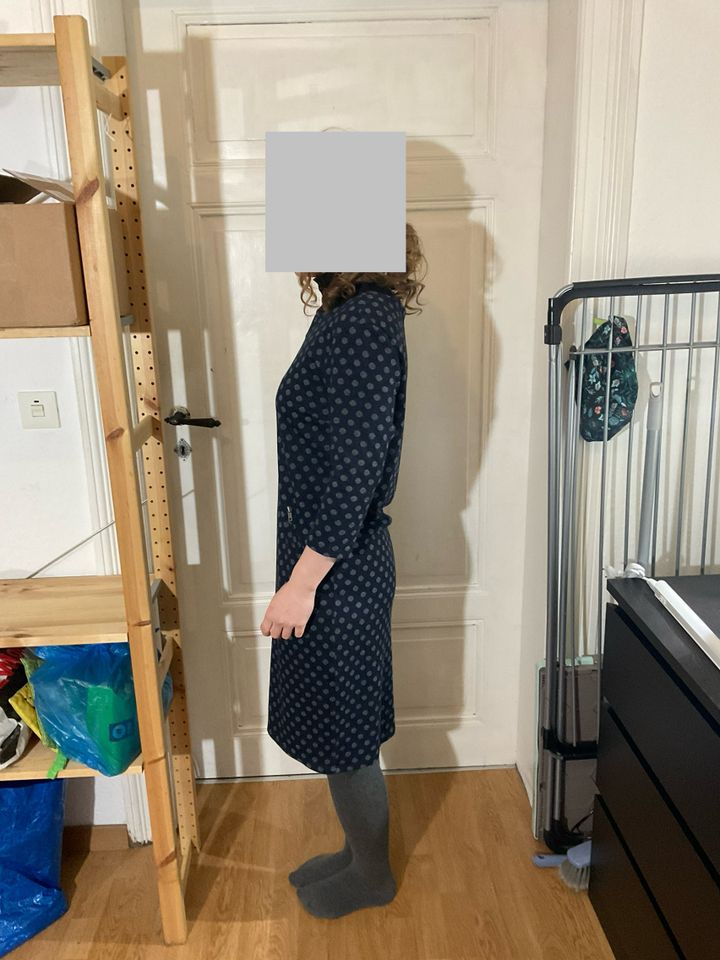 Kleid langärmelig Fransa Größe S gepunktet in Jena