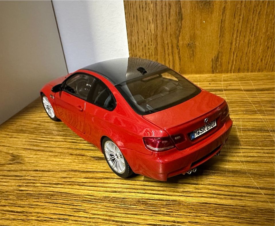 Modellauto 1:18 KYOSHO E92 BMW M3 Coupe in Frankfurt am Main