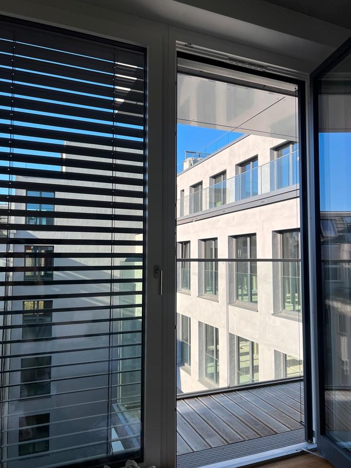 Exklusive 2,5-Zimmer-Wohnung zur UNTERMIETE ab 01.05 in Berlin