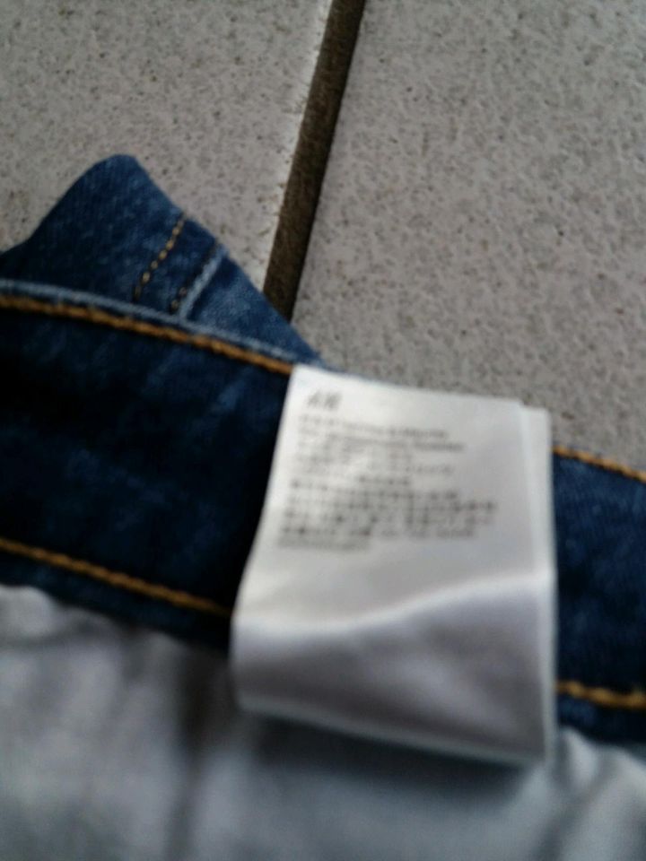 H&M Damen Jeans Gr, 32/32 ( entspricht Gr. 40 ) in Kevelaer