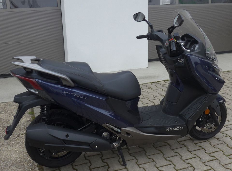 Kymco X Town CT 300i, vom Vertragshändler, Service neu in Landshut