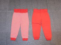 2x Hose / Sweathose Gr. 74/80 rot uni rot gestreift guter Zustand Nordrhein-Westfalen - Haan Vorschau