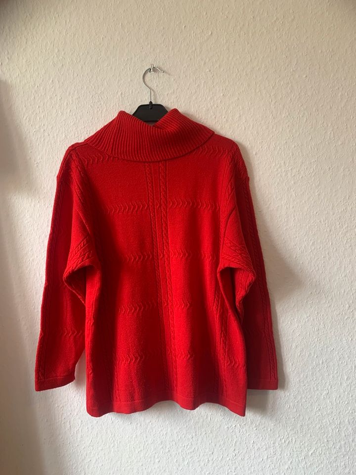 Vintage 80’s Pullover Rollkragen rot Gr M 100% Merinowolle in Berlin