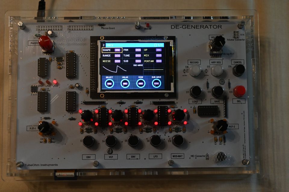 De-Generator DIY sample Synthesizer in Leipzig