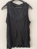 Top H&M schwarz mit Spitze oberteil M 38 Hessen - Lich Vorschau