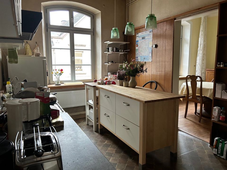 Gepflegtes Wohn- und Geschäftshaus in der Altstadt mit 3 Wohnungen, Dachterrasse, 2 Geschäftseinheiten und Doppelgarage in Mölln