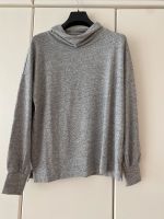 Grauer Pulli von Via Appia / Rollkragen Pullover / Oberteil in M Bayern - Neusäß Vorschau