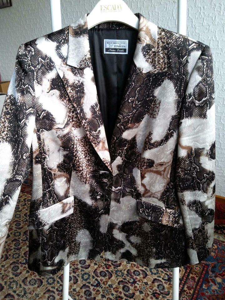 Edler Blazer reine Seide snakeprint in schwarzbraun/silber Gr. 42 in Dortmund