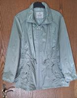 Jacke grün Glanz mit Innenfutter Gr.52 Saarland - Ottweiler Vorschau