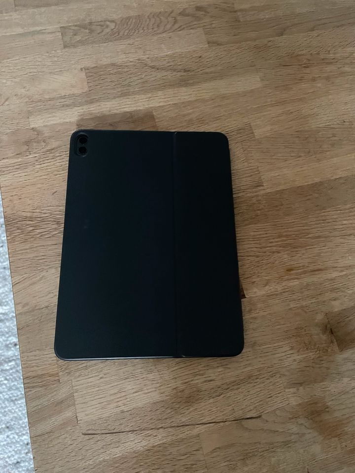 Original Ipad Hülle mit Tastatur 11" in München